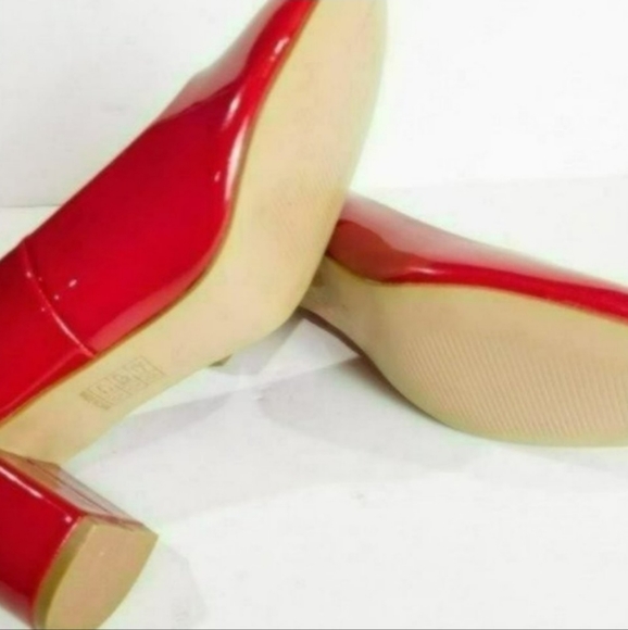 Journee Collection Miramda Pumps 8 - Picture 7 of 8